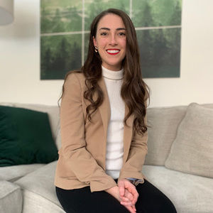 Meet your Posher, Julia